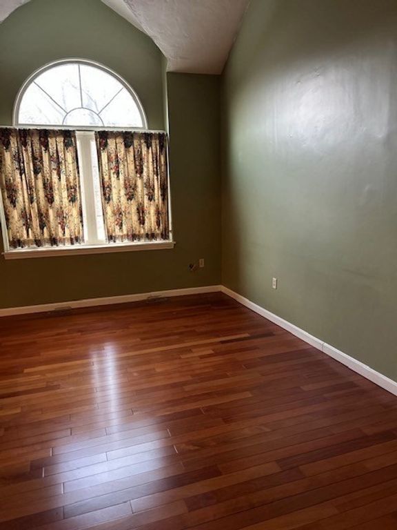 237 South Street 28, Shrewsbury, MA 01545