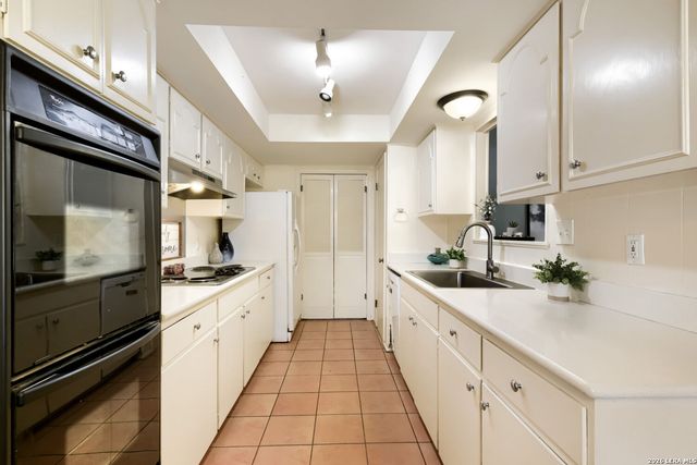 10215 Willowick Lane, San Antonio, TX 78217
