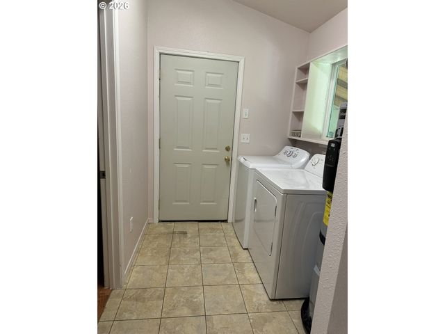 725 N RIVER BEND Rd, Otis, OR 97368
