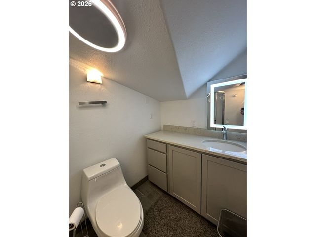 725 N RIVER BEND Rd, Otis, OR 97368