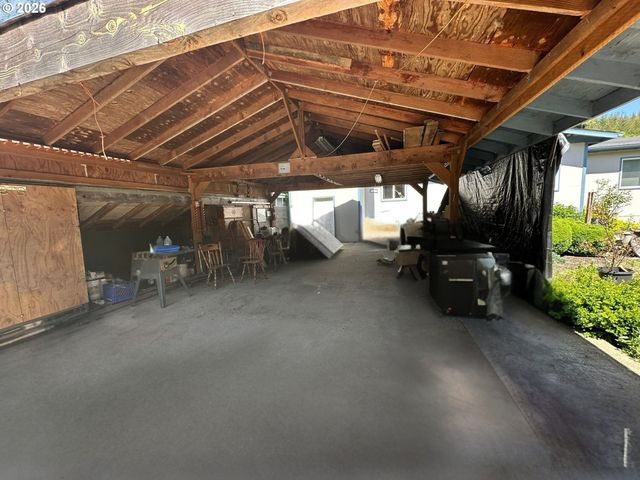 725 N RIVER BEND Rd, Otis, OR 97368