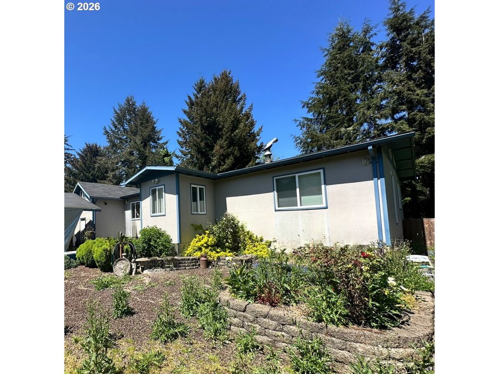 725 N RIVER BEND Rd, Otis, OR 97368