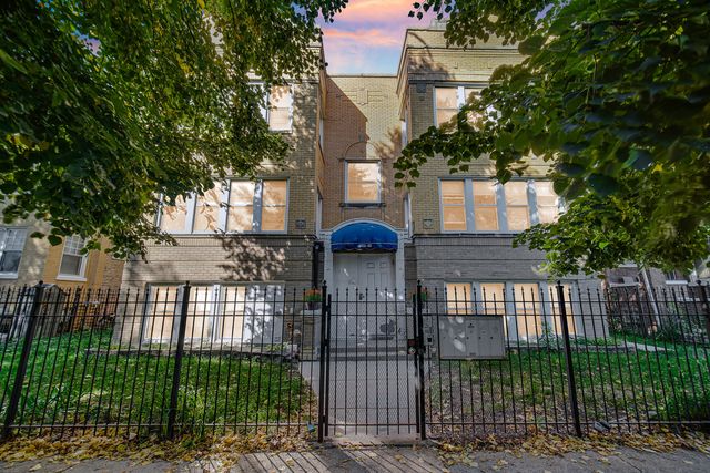 4112 W George Street 2W, Chicago, IL 60641