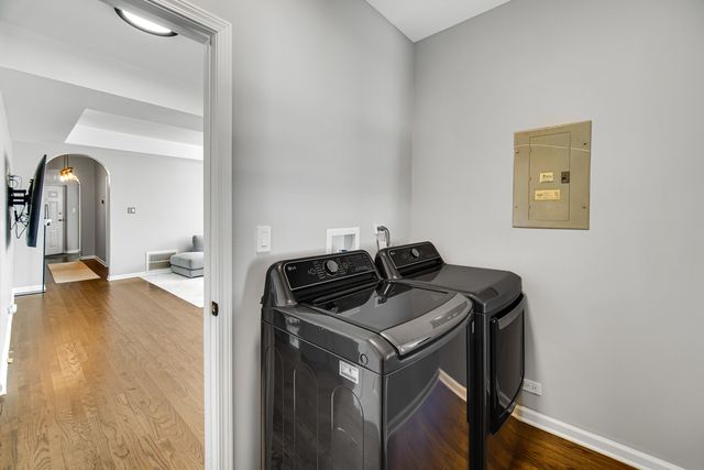 4112 W George Street 2W, Chicago, IL 60641