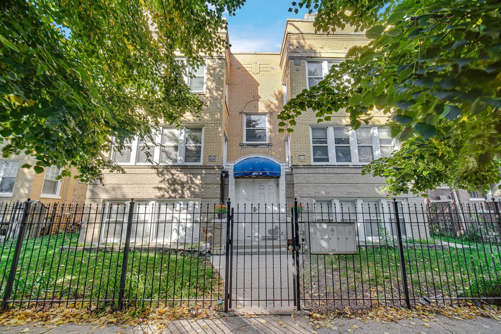 4112 W George Street 2W, Chicago, IL 60641