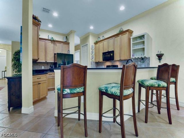 9149 Leatherwood LOOP, Lehigh Acres, FL 33936