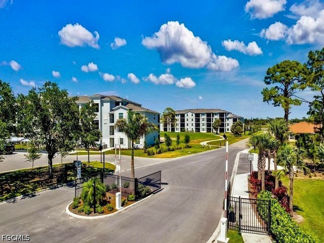 9149 Leatherwood LOOP, Lehigh Acres, FL 33936