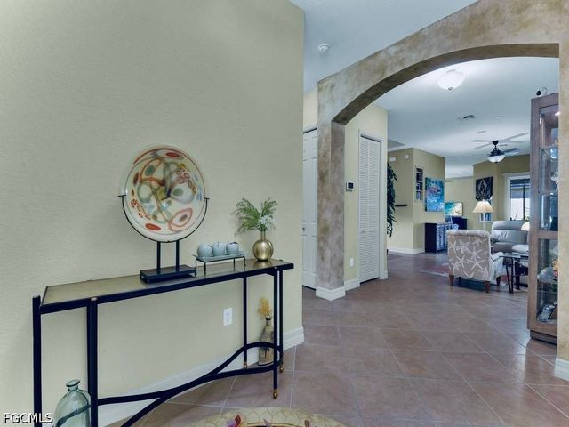 9149 Leatherwood LOOP, Lehigh Acres, FL 33936