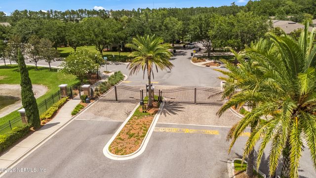 13358 OCEAN MIST Drive, Jacksonville, FL 32258