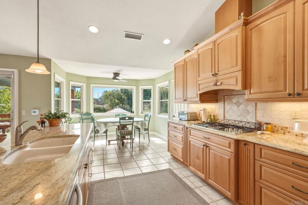 2329 Cortina Circle, Escondido, CA 92029 — photo 5