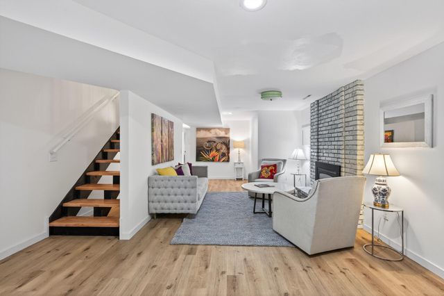 3225 Wellington Lane N, Plymouth, MN 55441