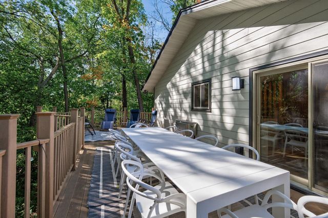 3225 Wellington Lane N, Plymouth, MN 55441