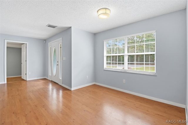 1305 W Sorrento Drive, Citrus Springs, FL 34434