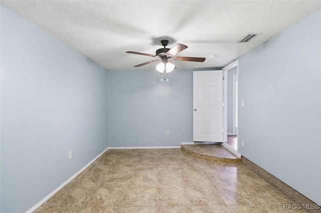 1305 W Sorrento Drive, Citrus Springs, FL 34434