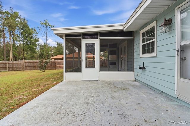 1305 W Sorrento Drive, Citrus Springs, FL 34434