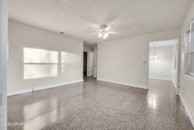 331 London Road, Holly Hill, FL 32117