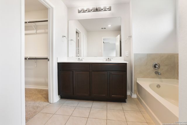 841 Hollimon Pkwy, San Antonio, TX 78253