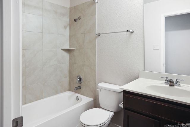 841 Hollimon Pkwy, San Antonio, TX 78253
