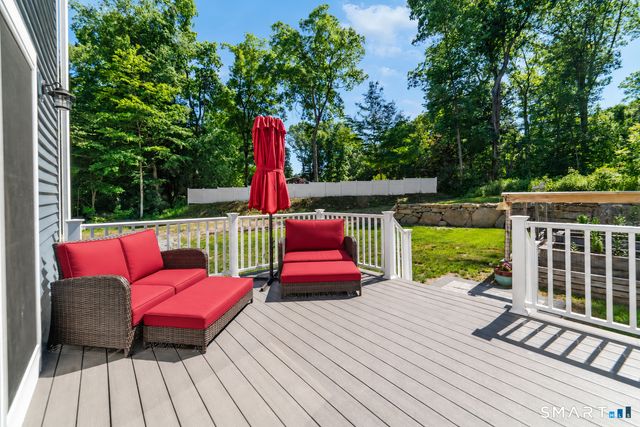 16 Glen Grove Road, Deep River, CT 06417