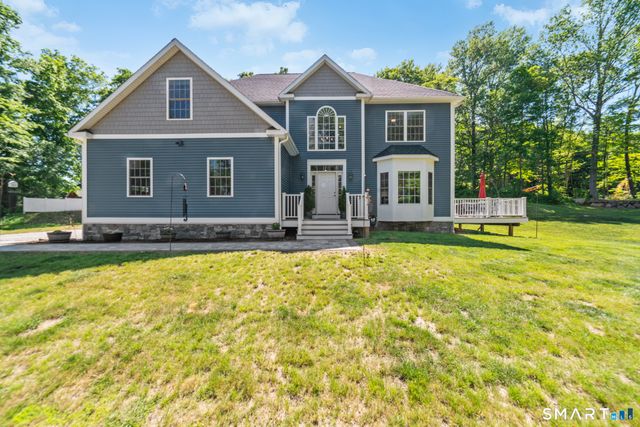 16 Glen Grove Road, Deep River, CT 06417