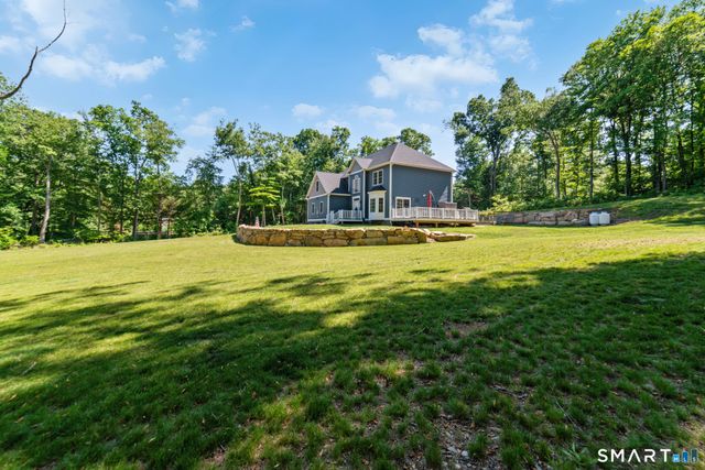16 Glen Grove Road, Deep River, CT 06417