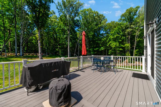 16 Glen Grove Road, Deep River, CT 06417