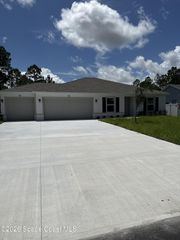 1050 San Matio Street SE, Palm Bay, FL 32909