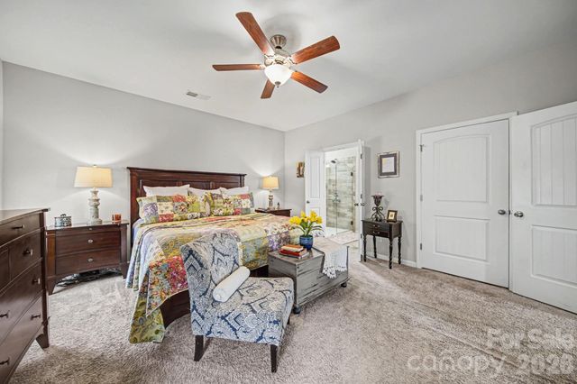 4612 Poinsettia Avenue, Gastonia, NC 28056