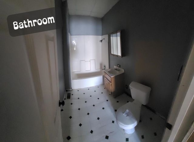 1204 E 11th AVE, Winfield, KS 67156