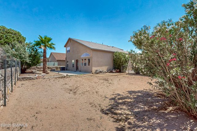 5805 Desert Mesa Place, Las Cruces, NM 88012