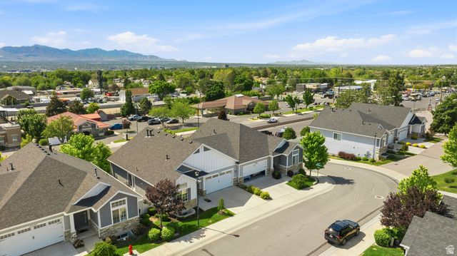 10682 S BRIDLEWOOD LN, Sandy, UT 84092
