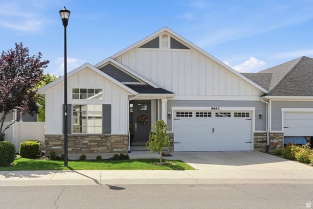 10682 S BRIDLEWOOD LN, Sandy, UT 84092