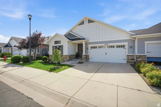 10682 S BRIDLEWOOD LN, Sandy, UT 84092
