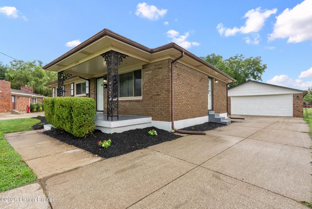 6706 Lunar Dr, Louisville, KY 40258