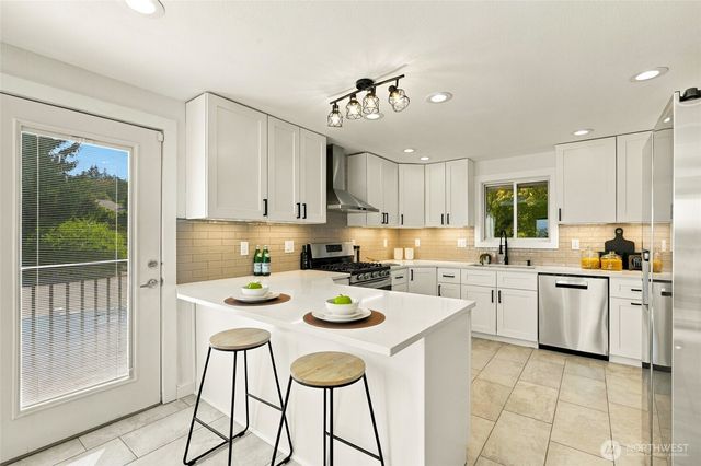 2925 Panaview Blvd, Everett, WA 98203
