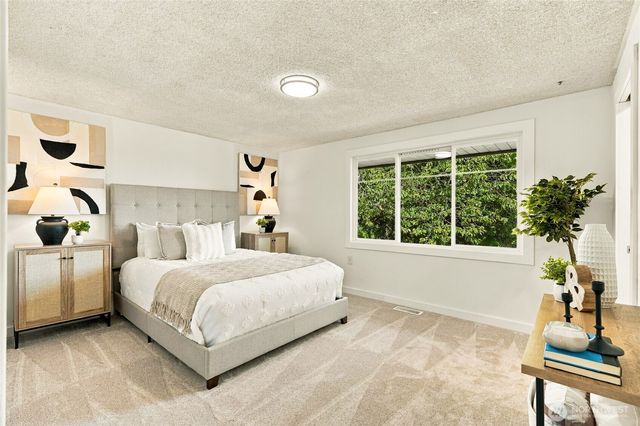 2925 Panaview Blvd, Everett, WA 98203