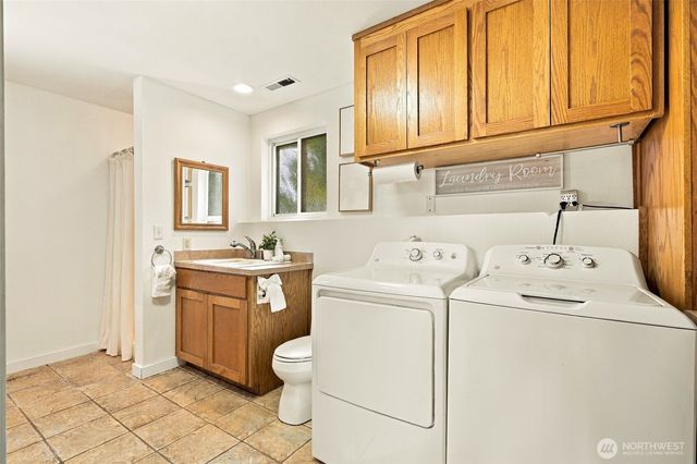 2925 Panaview Blvd, Everett, WA 98203