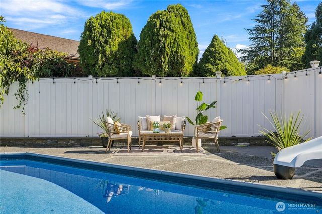 2925 Panaview Blvd, Everett, WA 98203