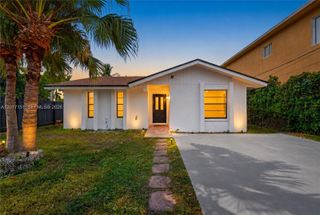 10210 SW 175th St, Miami, FL 33157