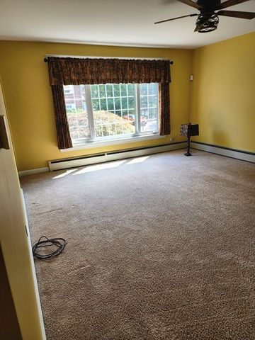 39 Everett Ave, Webster, MA 01570