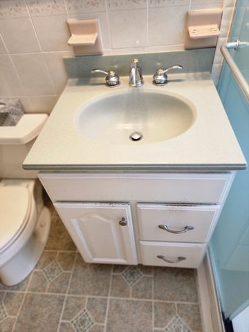 39 Everett Ave, Webster, MA 01570
