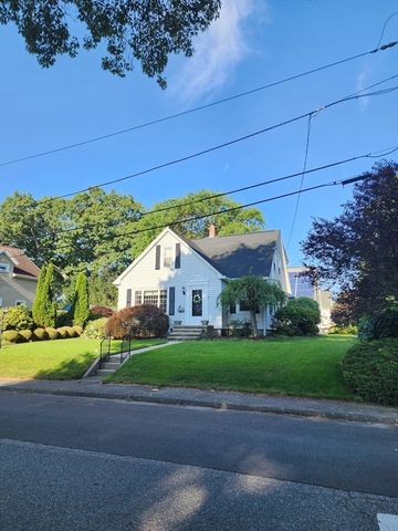 39 Everett Ave, Webster, MA 01570