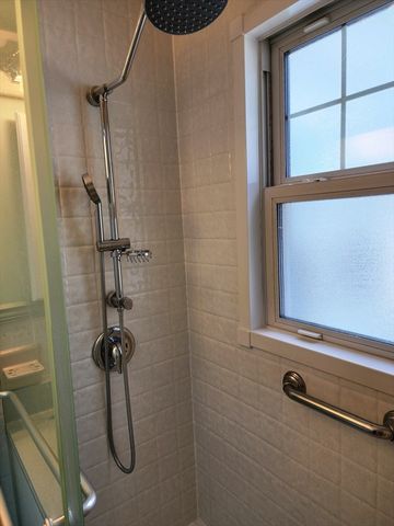39 Everett Ave, Webster, MA 01570