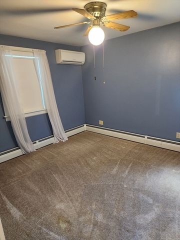 39 Everett Ave, Webster, MA 01570