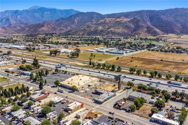 579 W Livingston, Banning, CA 92220