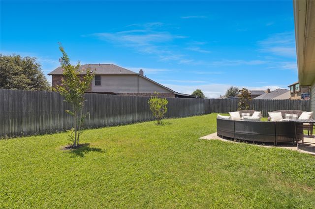 1305 Hearthstone Drive, Burleson, TX 76028