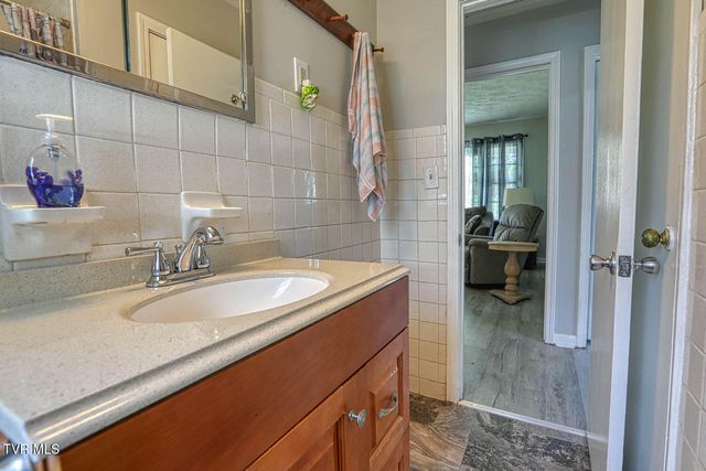 442 West Morgan Street, Church Hill, TN 37642
