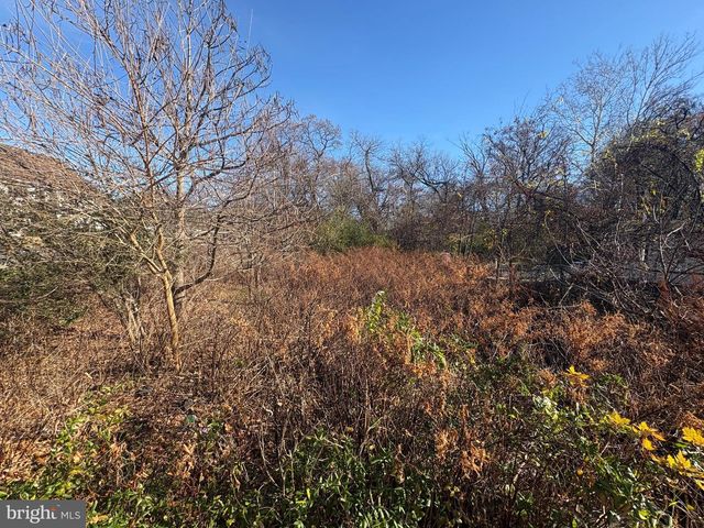 7327 E FURNACE BRANCH RD, Glen Burnie, MD 21060