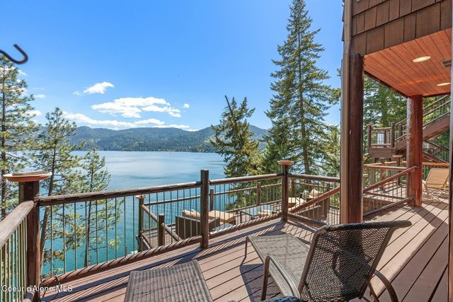 11004 N Rock Cliff Ct, Hayden, ID 83835