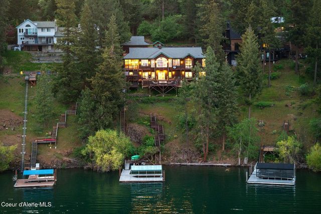 11004 N Rock Cliff Ct, Hayden, ID 83835